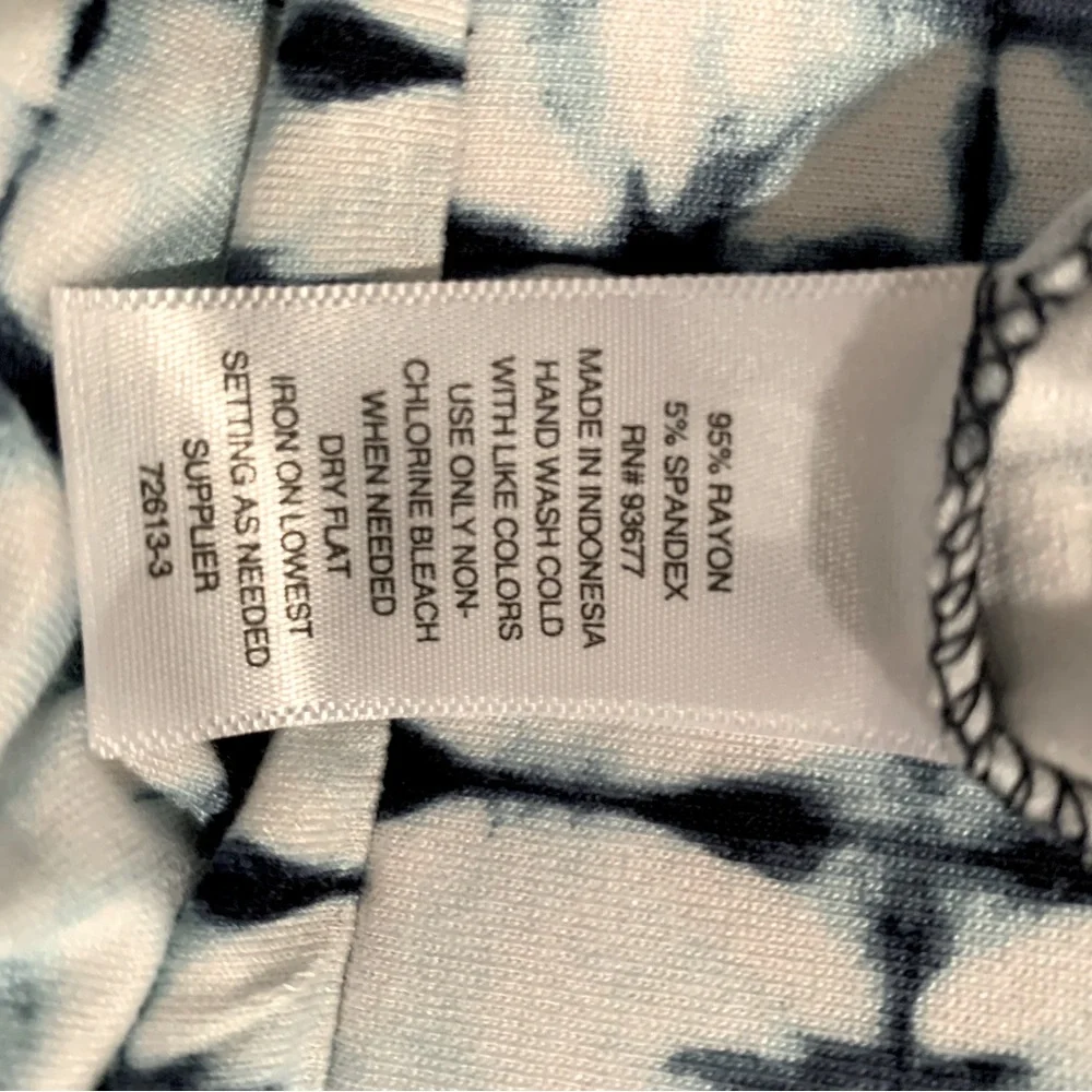 NWT Ana long print maxi skirt with side slits, size M